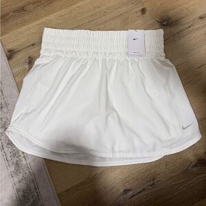 Nike Women's White Skort